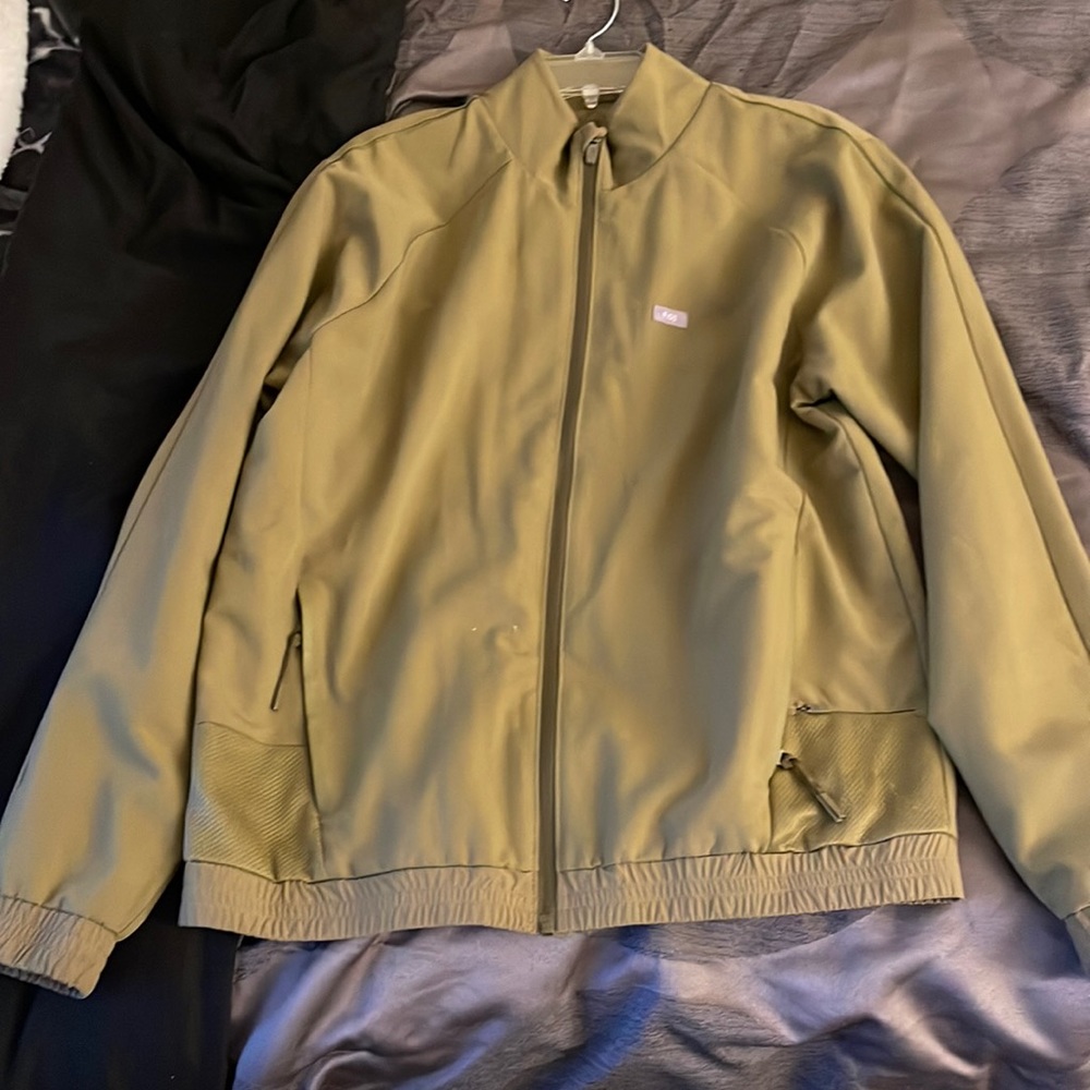 Figs Jacket (Olive Green)